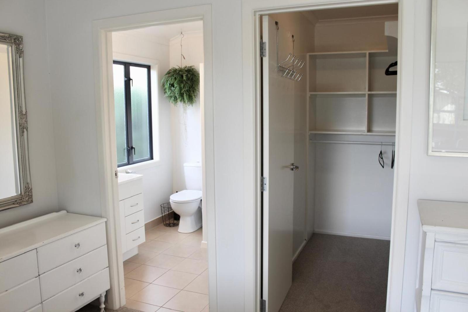 5-Min Walk To Village - Havelock North Holiday Home With Spa Pool 외부 사진